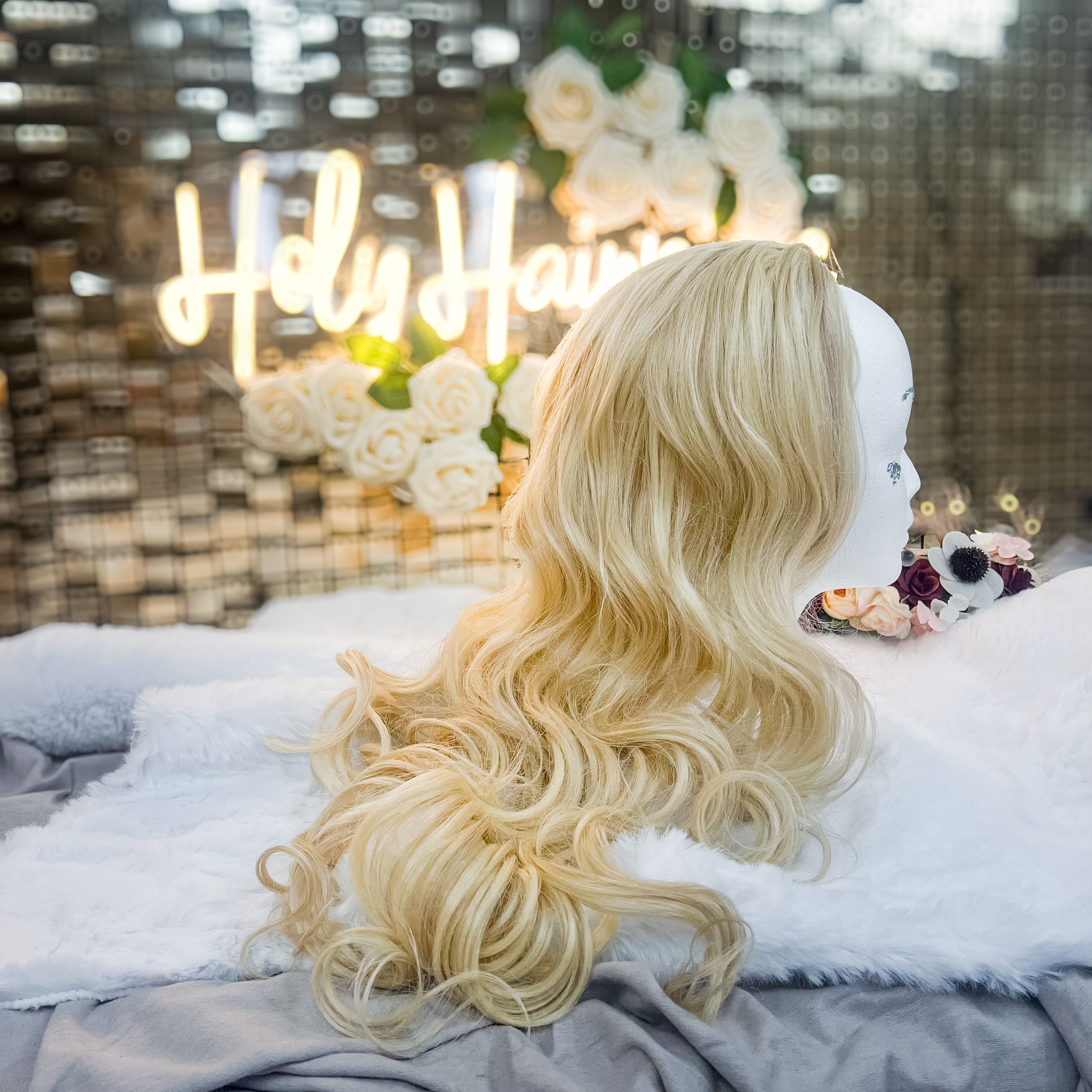 Angel (warmes Platin gesträhnt)